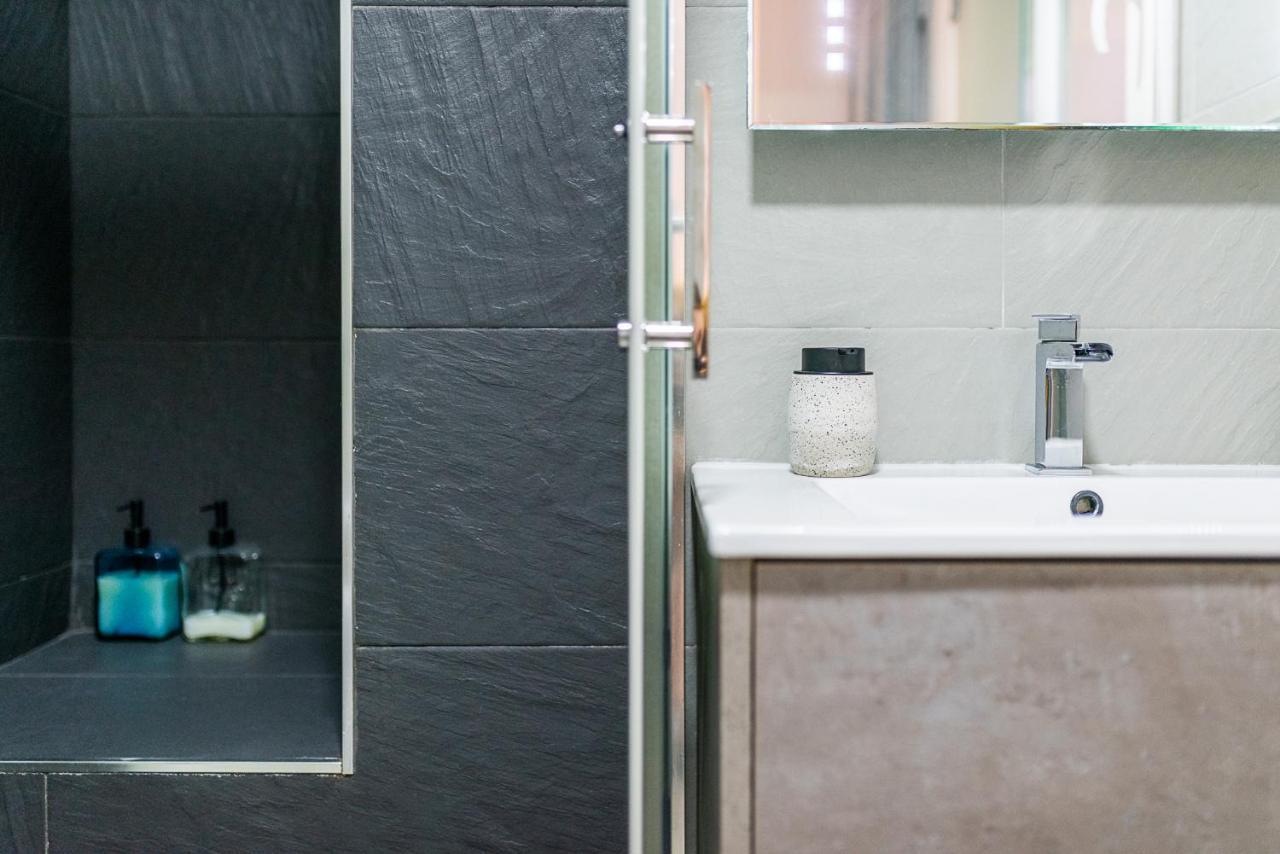 Moderno Apartamento Centro グラナダ エクステリア 写真