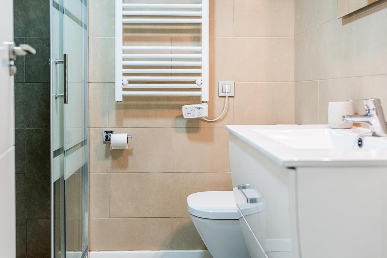 Moderno Apartamento Centro グラナダ エクステリア 写真