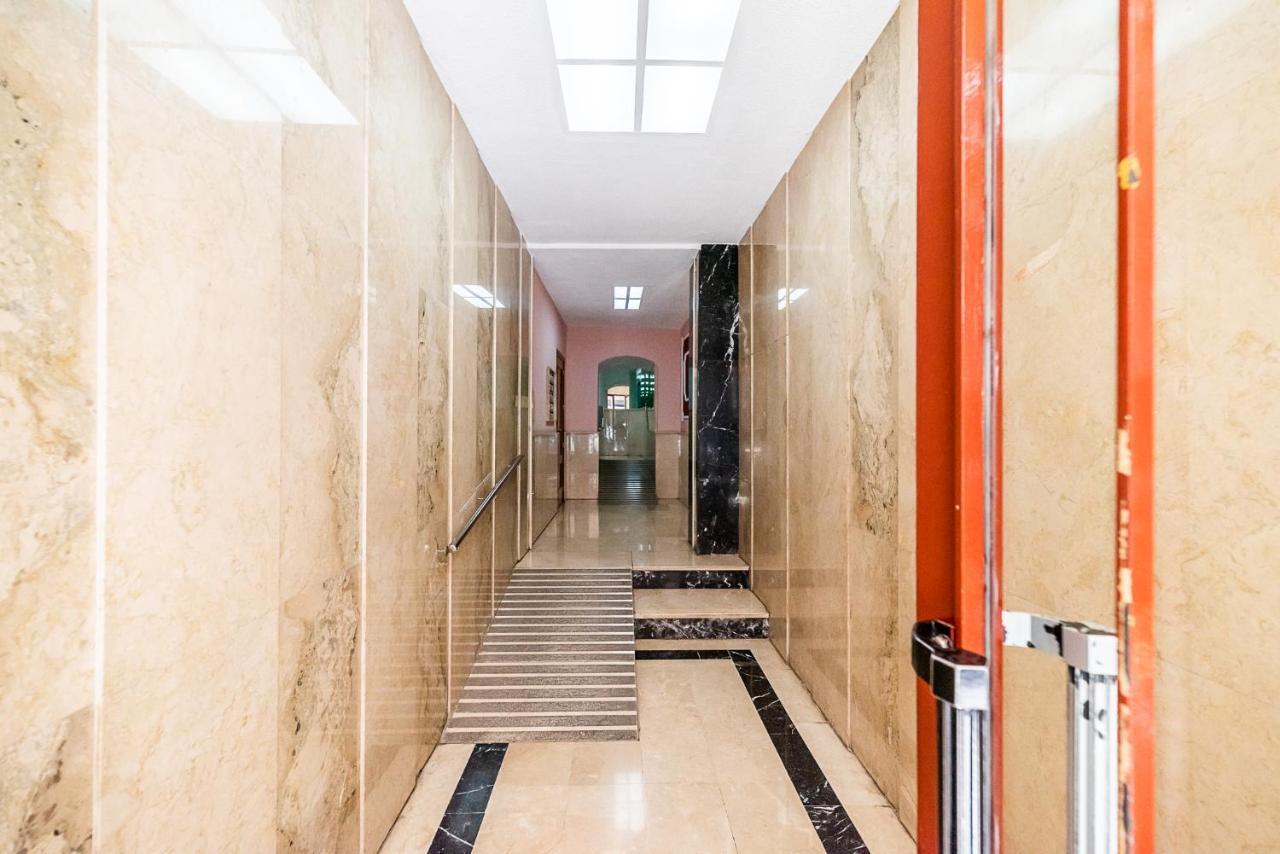 Moderno Apartamento Centro グラナダ エクステリア 写真