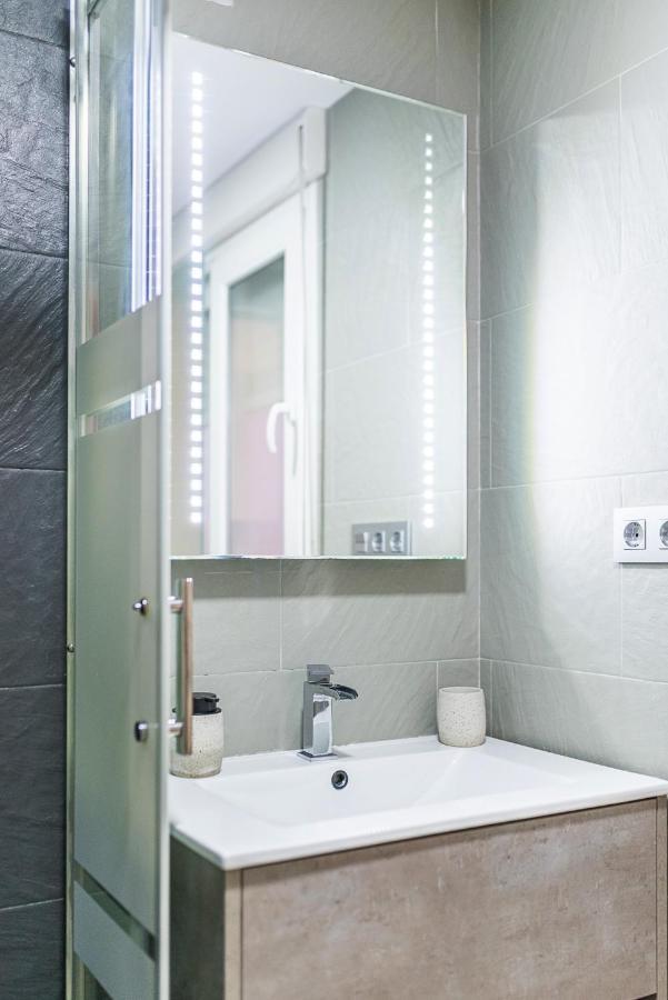 Moderno Apartamento Centro グラナダ エクステリア 写真